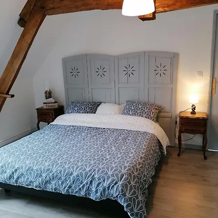 Lola בית אירוח Montigny-Sur-Crecy