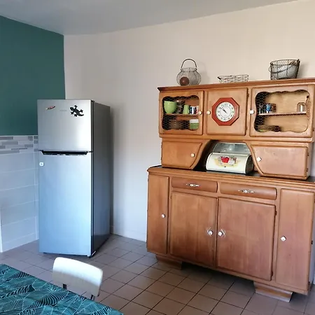 Lola * Montigny-Sur-Crecy